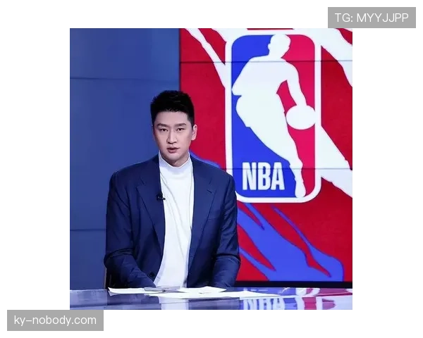 孙悦出门像接戏的男主，西装墨镜一圈随从，和当年场上拼命的他判若两人