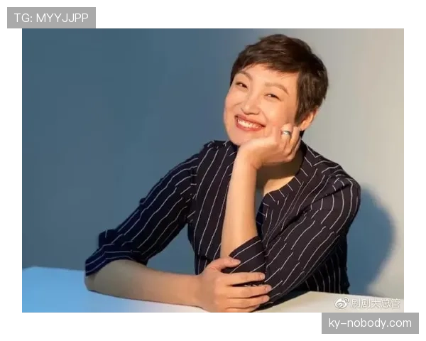 杨昊训练完直接啃鸡腿，这自律和放纵切换得也太丝滑了